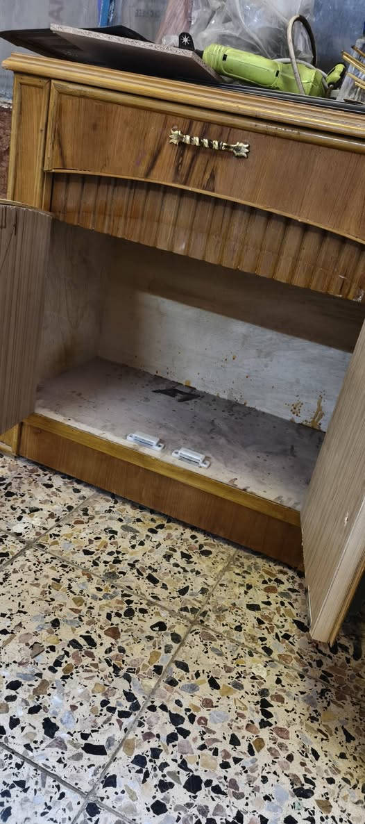 سلام عليكم ميز ابو جرارات 4 تركي كلش نضيف مستعمل قليل سعر 60 وبي مجال كوشايات مال قنفات لعدد 6 سعرهن 10 جدد ما مستعدمات ميز خشب صاج مستعمل قليل 2 ابواب وجرار سعر 35 وبي مجال دب لحجم كلش كبير سعر 25 وبي مجال عنواني بصره حيانيه البصرة, العراق


**إذا كنت صاحب هذا الإعلان وتريد حذفه لأي سبب، رجاءا أرسل رسالة إلى الدعم الفني**