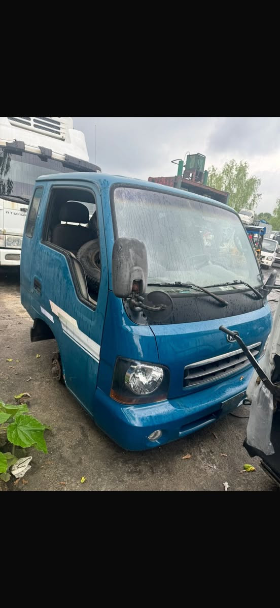 السلام عليكم قماير فونتيره قلاب وام عيون كصات كوريه مال حاويه
مكاني الرمادي 
***********
