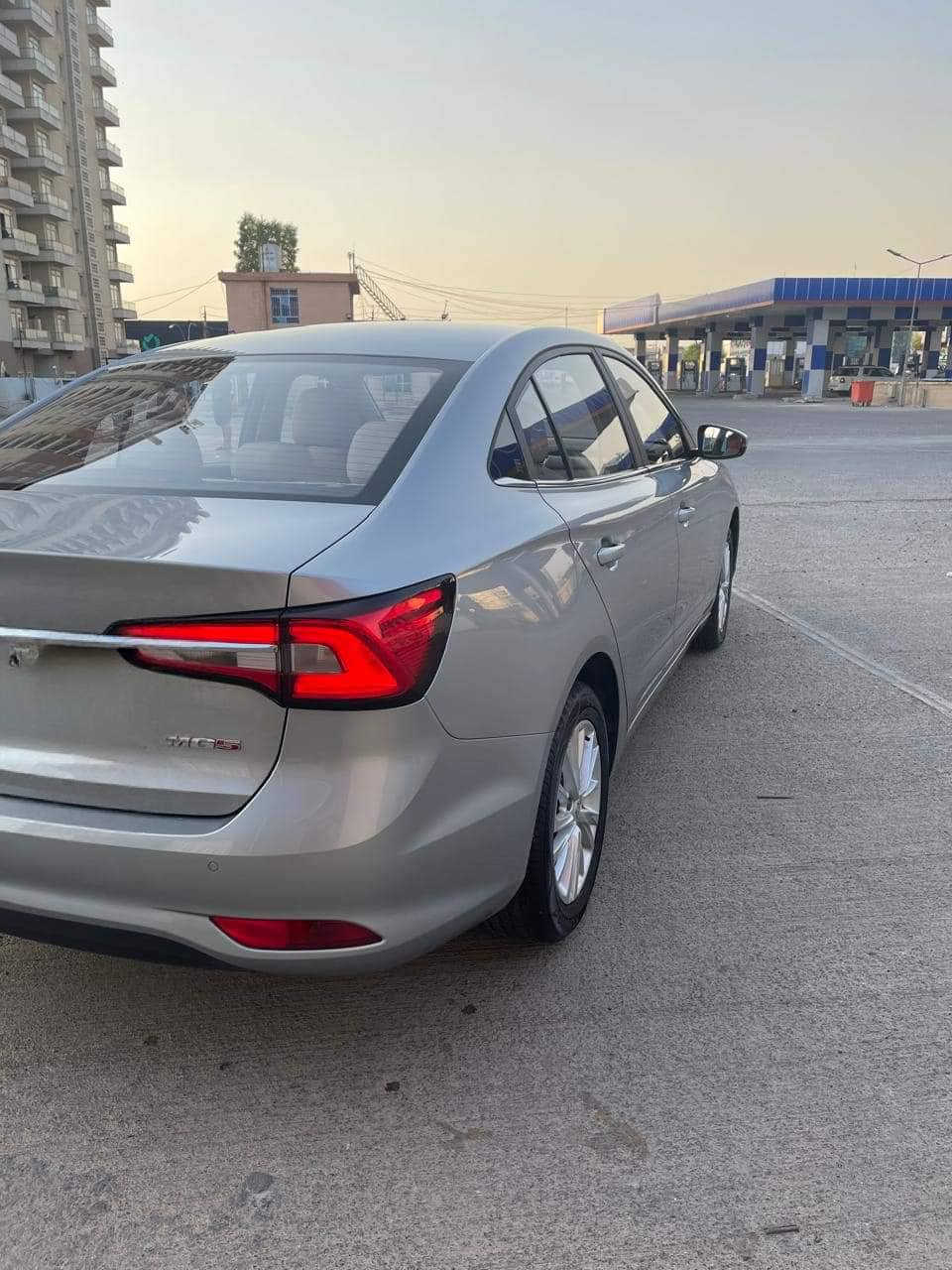 سياره MG 2024 كومفرت
فئه المتوسطه بصمه وسويج عدد (2) وكامره وحساسات وشاشه وتحكم ستيرن جهتين اندرويد اوتو وكار بلي بطاريه جديده
ضمان شركه 6 سنوات باسمي تحويل بشرط الاتصال ع الرقم ***********
السعر 95ورقه وجال للطيبين كولش قليل
رجاء الي يشاهد لايكسر بحلالي ارجوكم
