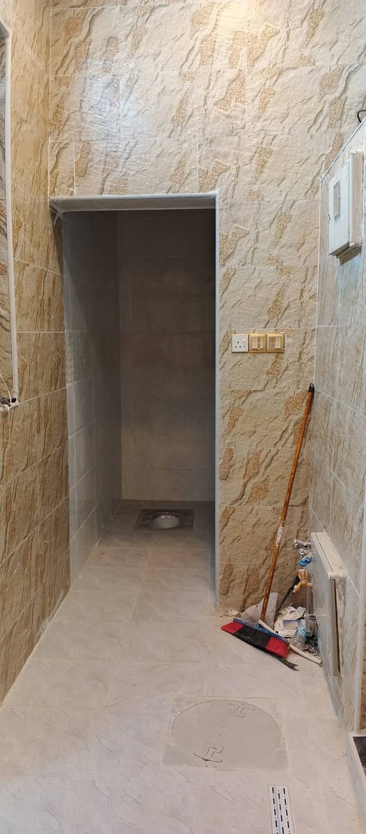 دار للبيع ركن مساحة 58 متر بناء جديد درجة اولى طابق واحد غرفة وصالة وخدمات البيت فارغ نقص بس كاشي البلديات المعسكر شارع صورة السيد ثاني فرع للاستفسار ***********
