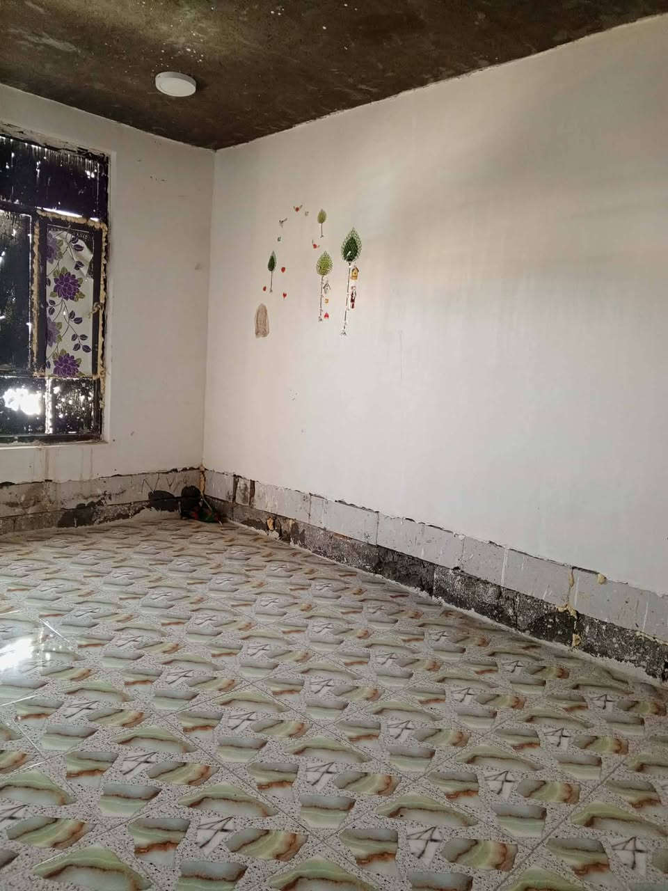 السلام عليكم
بيت للبيع زراعي المساحه ١٠٠ متر العنوان بالسده حي النصر الثاني خلف المدرسه على الشارع العريض البيت طابقين يتكون الطابق الاول من غرفه + وصاله + مطبخ + طارمه وصحيات الطابق الثاني غرفتين وبيتونه البيت نضيف وكامل السعر المطلوب [ 30 ] مليون وبي مجال الاستفسار / *********** // ***********
