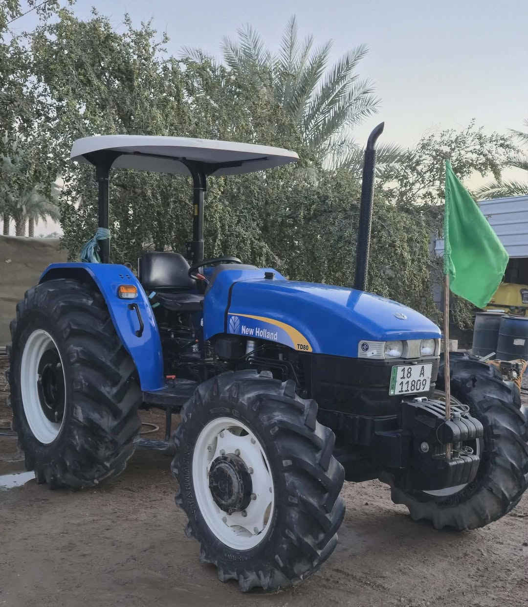 السلام عليكم 
مكينة للبيع نيهولند حجم 80 موديل 23 الاستفسار ***********
