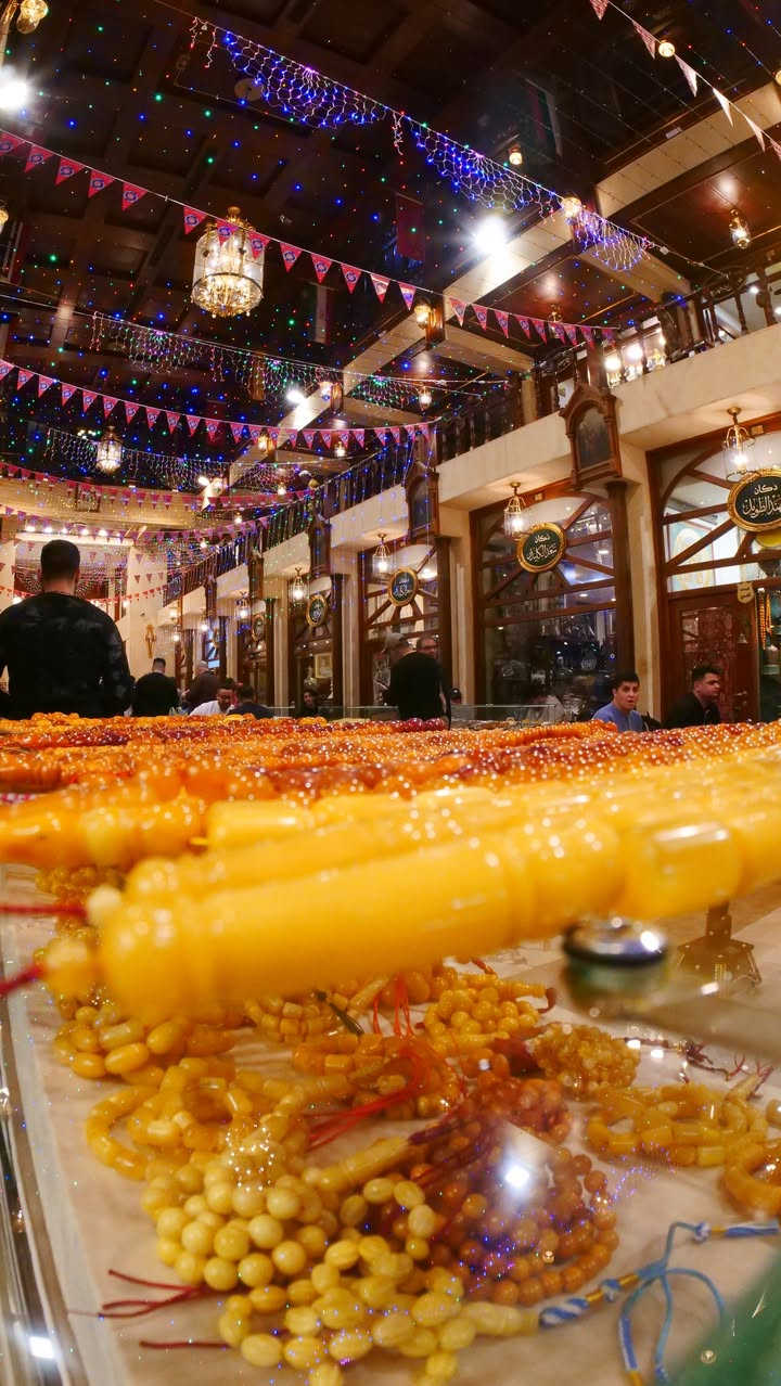 رمضان مبارك للجميع 
اللهمَّ اجعل شهرَ رمضان في العراق شهرَ رحمةٍ ومغفرة، وبلوغٍ للآمال، وأمناً وسكينةً في القلوب.اللهمَّ تقبّل منّا ومنكم صالح الأعمال، ...بازارات السبح والانتيكات  داخل مركز بغداد للانتيكات والتحف مفتوحة طيلة الشهر الكريم..وكلَّ عامٍ وأنتم بخير.


**إذا كنت صاحب هذا الإعلان وتريد حذفه لأي سبب، رجاءا أرسل رسالة إلى الدعم الفني**