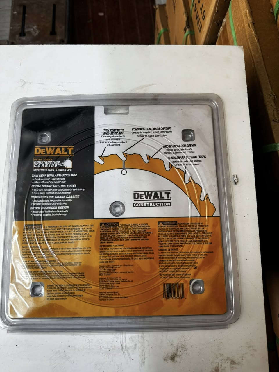 🛠️ متوفر الآن 🛠️
DEWALT Construction Saw Blades – أقراص منشار ديولت صناعية عالية الجودة
مناسبة لمختلف التطبيقات الإنشائية والخدمية

🔩 الاستخدامات:
• أعمال النجارة والبناء (Framing & General Purpose)
• قص الأخشاب والمواد الإنشائية بدقة وسرعة عالية
• مشاريع المقاولات والورش الصناعية
• بيئات العمل ذات الضغط العالي والظروف القاسية

📐 المقاسات المتوفرة:

• 7-1/4 إنش (184mm) – 40 سن
• 8 إنش (200mm) – 50 سن
• 10 إنش (250mm) – 60 سن
• 12 إنش (305mm) – متعدد الأسنان حسب الاستخدام
• 14 إنش (355mm) – متعدد الأسنان حسب الاستخدام

💰 الأسعار: تنافسية ومناسبة للمشاريع الصغيرة والكبيرة

✅ تصميم Thin Kerf لقص أسرع وأكثر كفاءة
✅ شفرات Ultra Sharp لقطع نظيف وسلس
✅ أسنان Construction Grade Carbide لمتانة عالية وعمر طويل
✅ أداء ثابت وصيانة سهلة
✅ مناسبة للاستخدام المستمر في مواقع العمل

📲 للتواصل والطلب: ***********
أو عبر الرسائل الخاص
