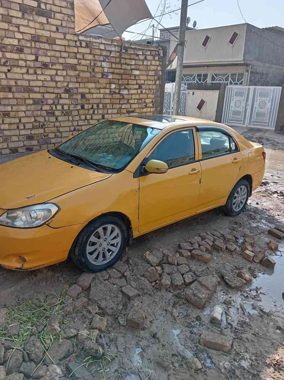 بيوايدي 2013 مكينة ياباني كير عادي مصفر هيئة وغرامات رقم بغداد انكليزي
 السعر 38 ورقة ***********
