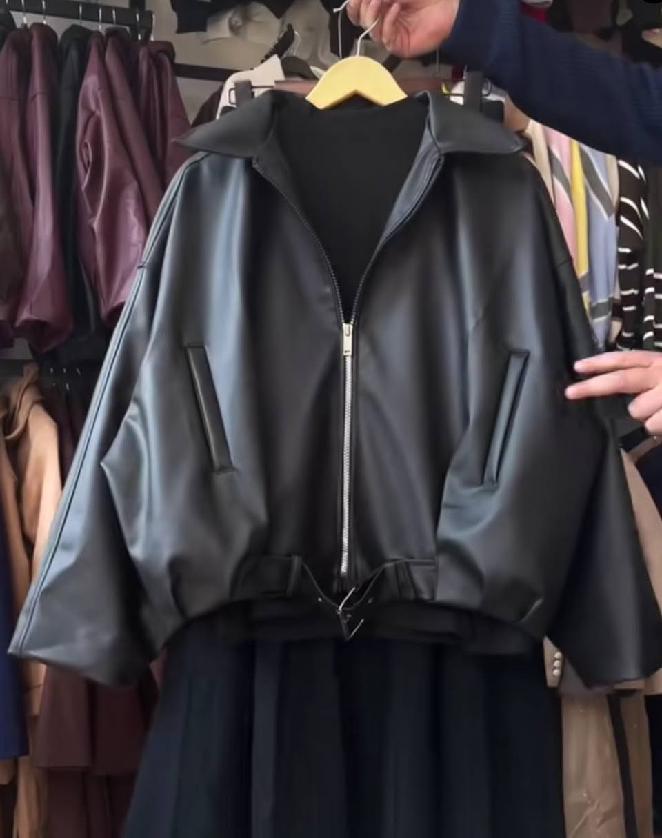 مرحبا
هذا جاكيت اشتريته ب 30 ابيعه ب 25 قياس M 38🤍


**إذا كنت صاحب هذا الإعلان وتريد حذفه لأي سبب، رجاءا أرسل رسالة إلى الدعم الفني**