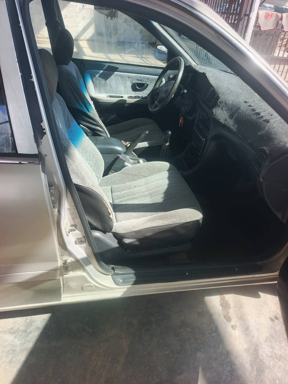 السلام عليكم سوناتا 2 موديل 94 رقم بغداد باسمي شرطه تحويل سياره مقفوله بلاديه سياره خير من الله ما ناقصها شي المكان ديالى الخالص السعر 45 الاتصال على الرقم ***********
