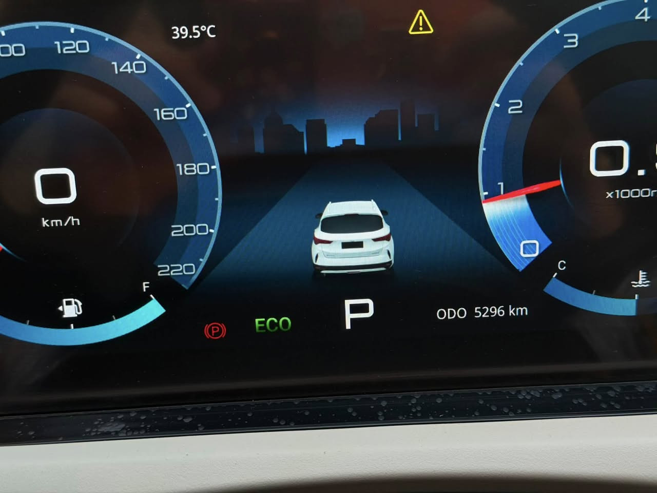 � جيتور X50 موديل 2026
🚘 ماشية 5000 كم
🚘 بحالة الوكالة
🚘 بدون أرقام
🚘 فحص مؤقت 
🚘 بغداد - الشعب - التجار

💰 السعر: 19 مليون قابل للتفاوض  البسيط 

📞 ***********
