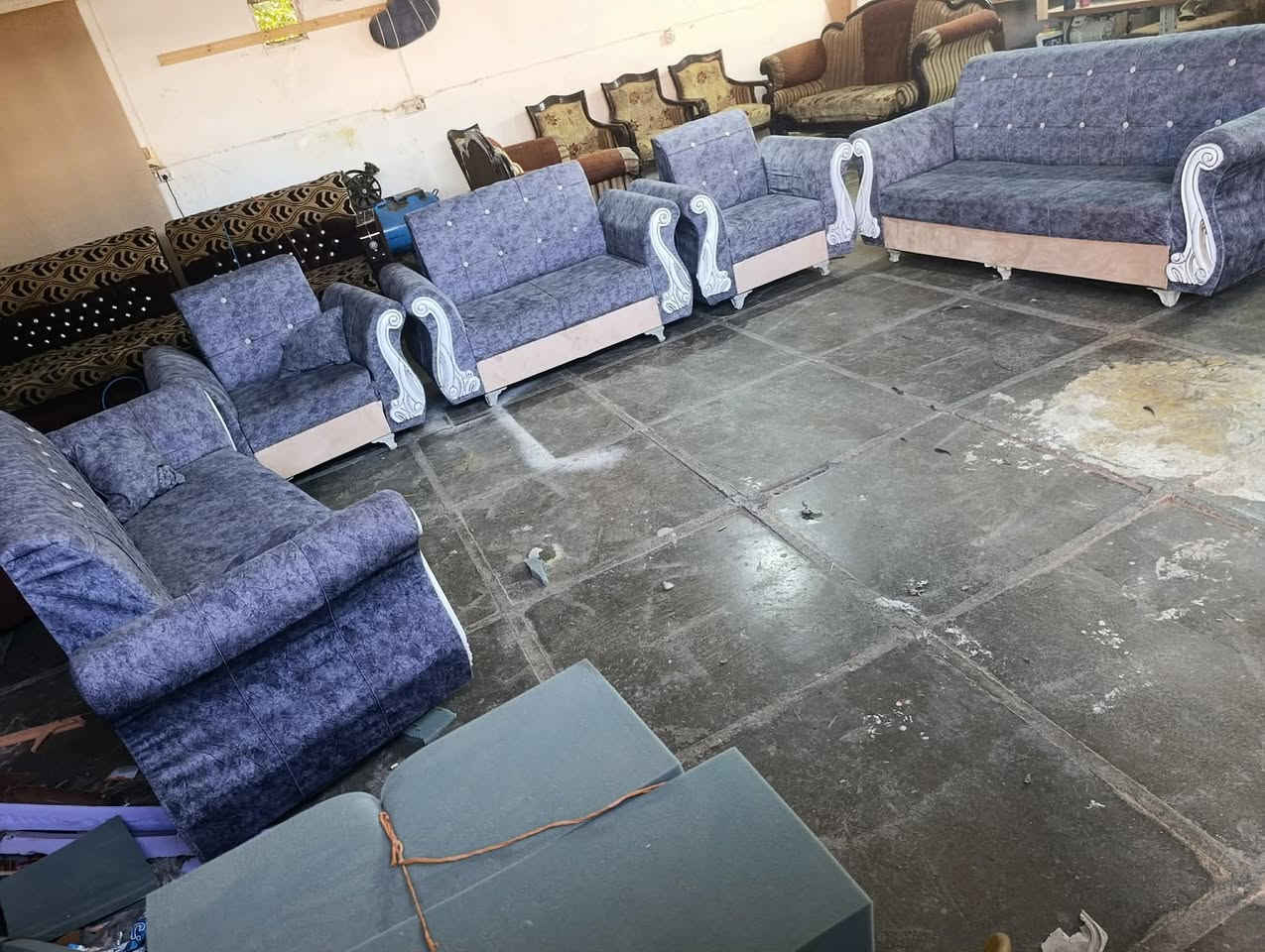 تخم مستعمل نضيف نفس صور السعر، ١٢٥ قفل شراي فقط يتصل قفل ١٢٥ عنوان حلة نادر ٣ مقابيل المركز الصحي معرض احمد العنزي لاثاث المنزلي واتساب ***********
