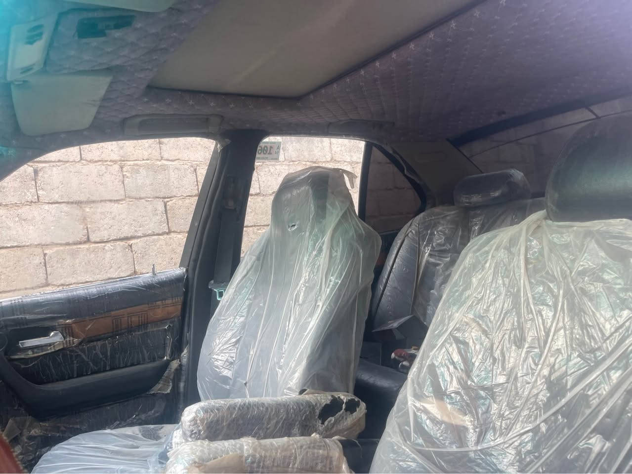 ‎BMW 525i 
تحويل مباشر رقم بغداد دولي 
كير اوتماتيك 
فتحه بل سقف 
ويل كب نيكل 
***********‎ حلة, بابل
