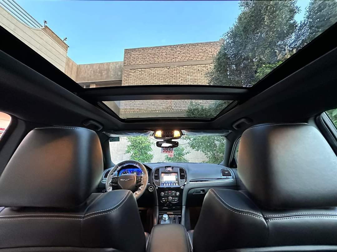 اوباما  2022 S امريكي اصل اصل 
رقم بغداد دولي بسمي 
نضامين غاز بانزين 
حادثه تبديل بنيد 

مواصفات السيارة:-
*بانوراما
* نقطة عمياء . 
* حساسات امامية . 
* مصابيح امامية زنون مع  بلوجكترLED . 
* ويل قياس 18 مكسيكي اصلي. 
* حساسات خلفية .  . 
* شاشه كبيرة مع نظام ملاحة نفكيشن GPS .
* سستم صوت كامل مع دمام خلفي 
* كراسي جلد طبيعي شعار S
* مقاعد أمامية كهربائية عدد 2 .  . 
* مقاعد أمامية تبريد وتدفئة . 
* مقاعد خلفية تدفئة . 
* تشغيل عن بعد .  . 
* تدفئة ستيرن . 
* محدد سرعة .  . 
* كاميرا خلفية دوارة.
* مرايا رادار مع ترحيب متحسسة للاضاءة  
* دخول ذكي (بصمة)
اي استفسار ***********

السعر ٢٨٥ وبيه مجال
