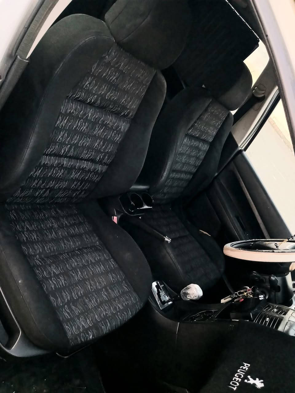 🇫🇷بیجۆ ٣٠٧ 
ئۆتۆماتیک ٢٠٠٤ گێڕ و مەکینە و گەرمی و تەبرید و کارەبای و هەموو شتی بەشەرت ئاڕم پلاستیک و سەنەوی ئەسڵی لەگەڵە بەشەری موس و بڕاوە و ئەوەلیات و غەرامە هەموو کوردستانی پێبگەڕێ 
لە سلێمانیم سعری (٤٥) و مەجال 
*********** وەتس ئەپی لەسەرە
