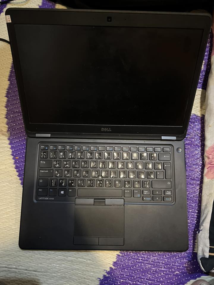 لابتوت حجم الشاشه (14)
السعر 275 
هاتف ***********
المواصات بلصور  لابتوب كلش نضيف
