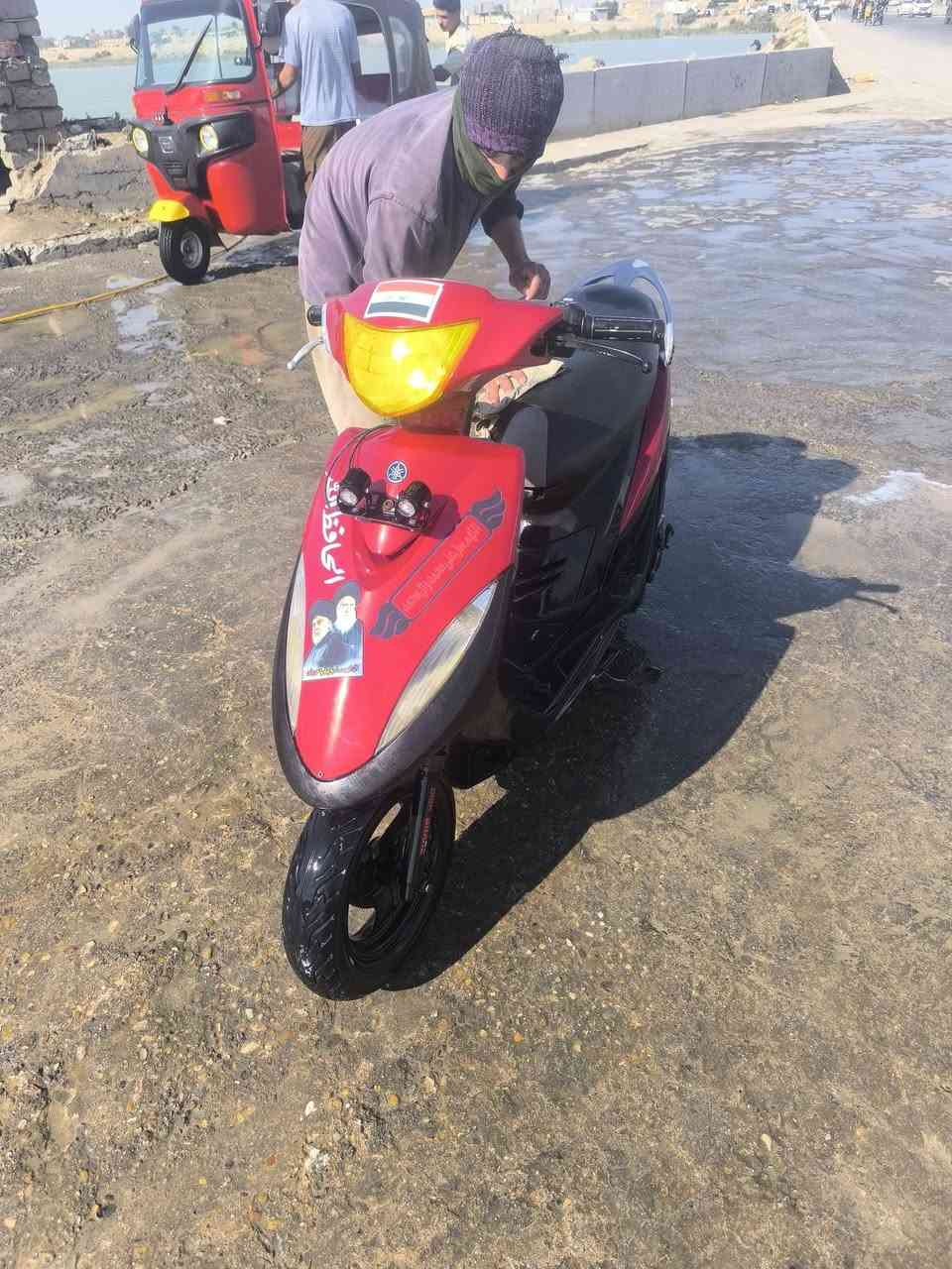 دراجه ماكس عدله بس والفات فقط سعر 600 وبيه مجال القرنه النعيم بني منصور /***********
