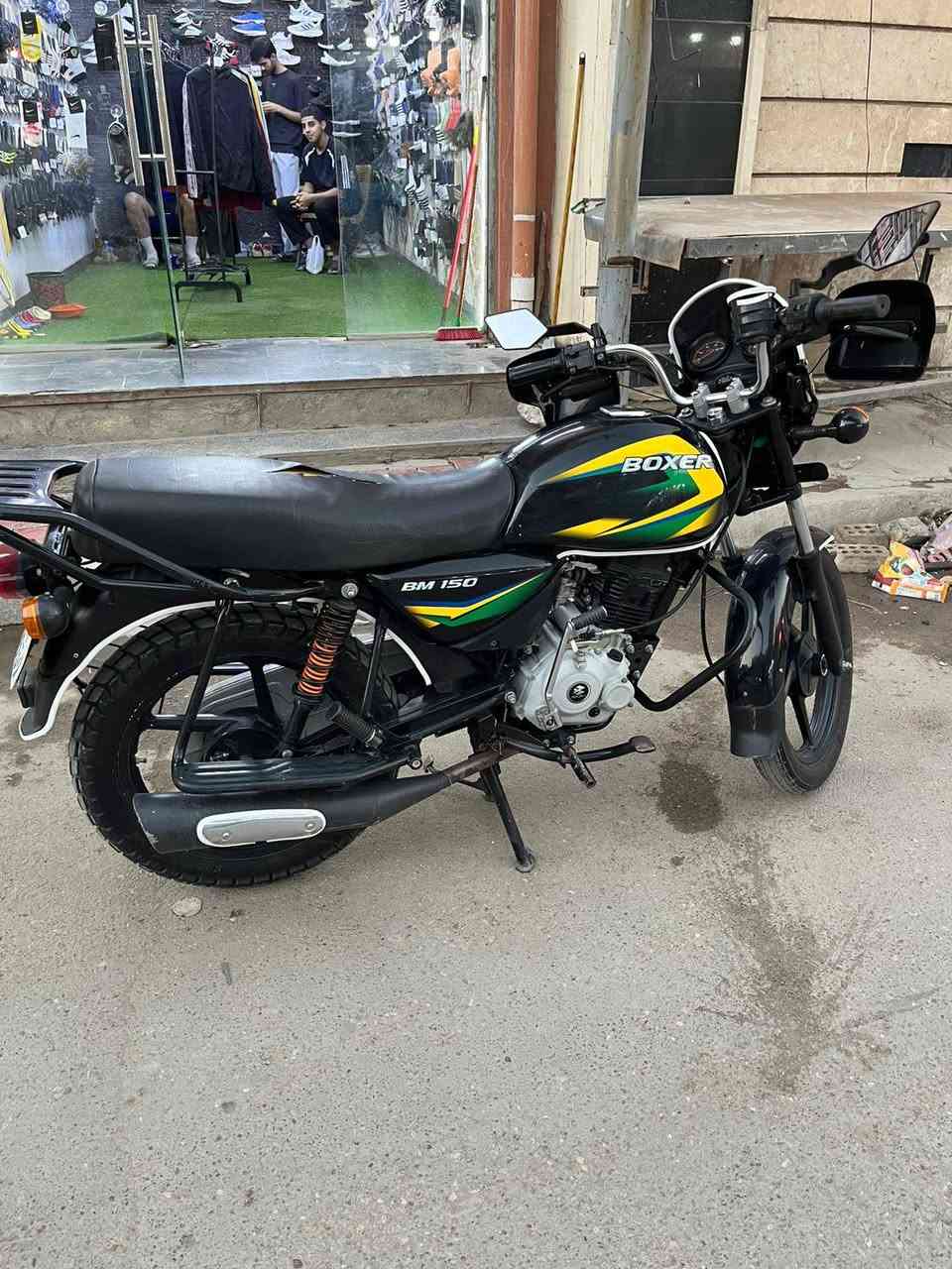 السلام عليكم بوكسر كلاسك موديل 2022 كفاله كفاله عامة اذا مفتوح بيهة برغي تاخذهة بلاش ماشيه 20 الف حقيقي السعر 2500 وكلشي اكو بل سوگ ميعجبك اعبر بدون اي كلام العنوان البلديات تقاطع المصرف للاتصال ***********
