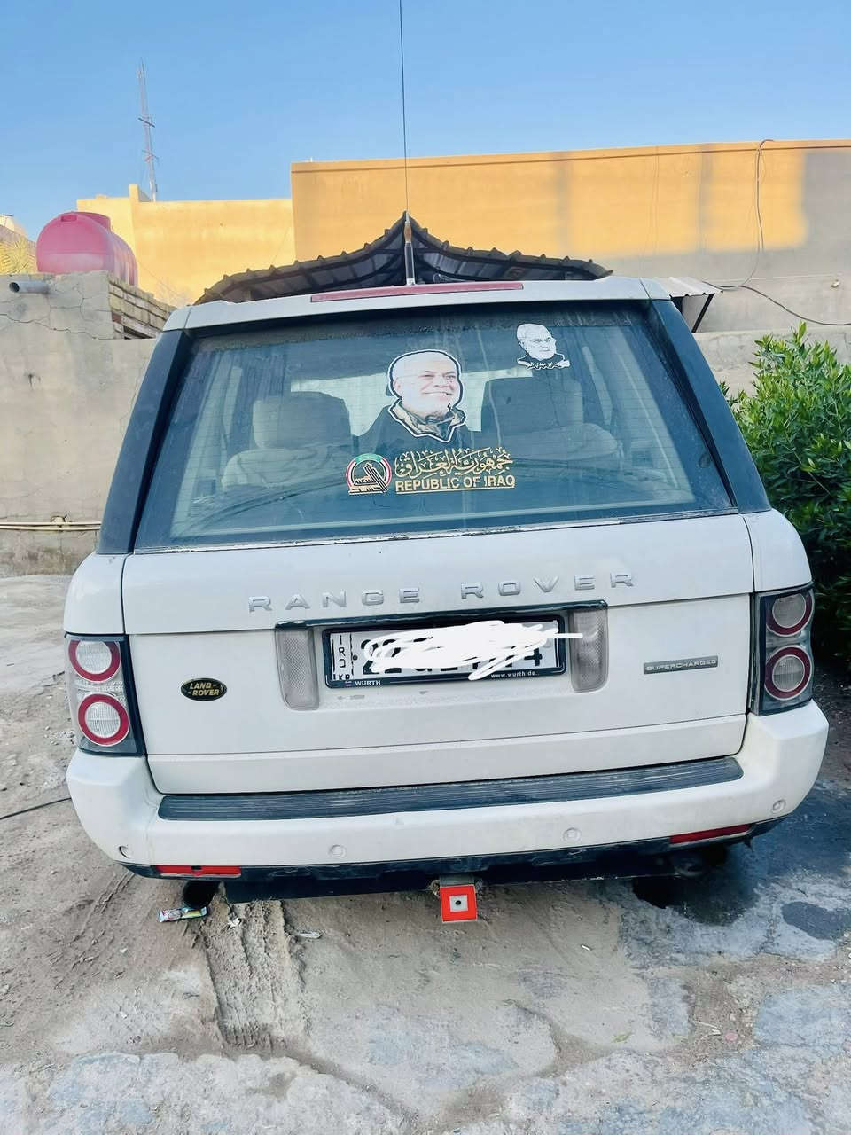 رانج روفر  مكفول من الكص 
ادوات ادوات ادوات متوم ارقام وسنوية طبق الاصل
فول مواصفات 
كشنات جلد كهربائي
فتحت قمارة 
مكينة ستاركس مسكر وكيرها بلادي 
كهربائيات كلها شغالة 
مكان ميسان السعر 48 
***********
***********
