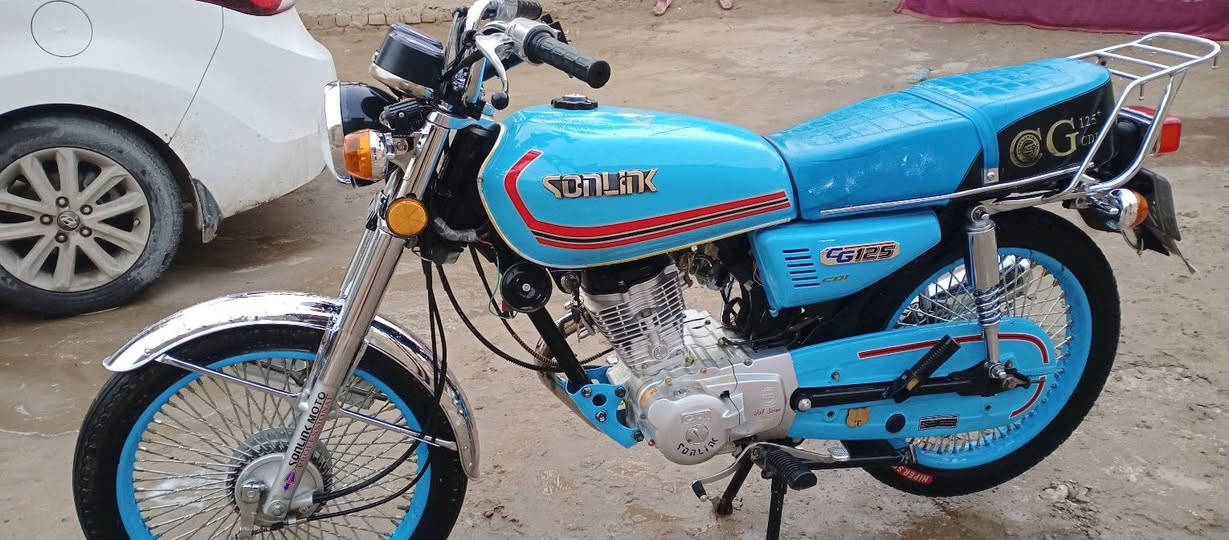 رقم وسنويه مداوري ثاني يوم دراجه نضيفه وحلوه احله من صوره الصوره ضالمته هواي سعر مليون و300مكان نجف ناحيه العباسيه رقمي بي واتساب راسلني وبيك خير وتدلل ***********
