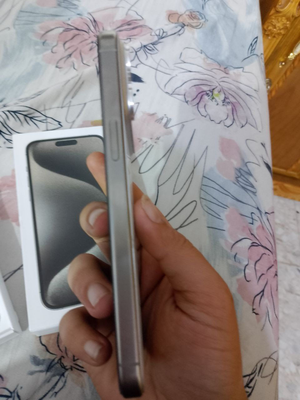 ايفون 15 برو ماكس بطاريه 85 ذاكرة 256 ويا شاحنه وسماعات فقط فيس ايدي توقف بل تحديث السعر 850 وبي مجال او مراوس ب s24 الترا


**إذا كنت صاحب هذا الإعلان وتريد حذفه لأي سبب، رجاءا أرسل رسالة إلى الدعم الفني**