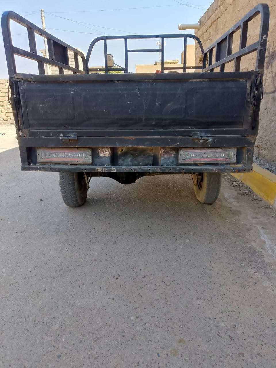 سلام عليكم ستوته لبيع موديل 16نضيفه محرق ناعم ركبه شرط ما بيه اي لحيم شوف العين كهربايات كله شغاله رايده ب 650وبيه مجال اي ستفسار ***********
