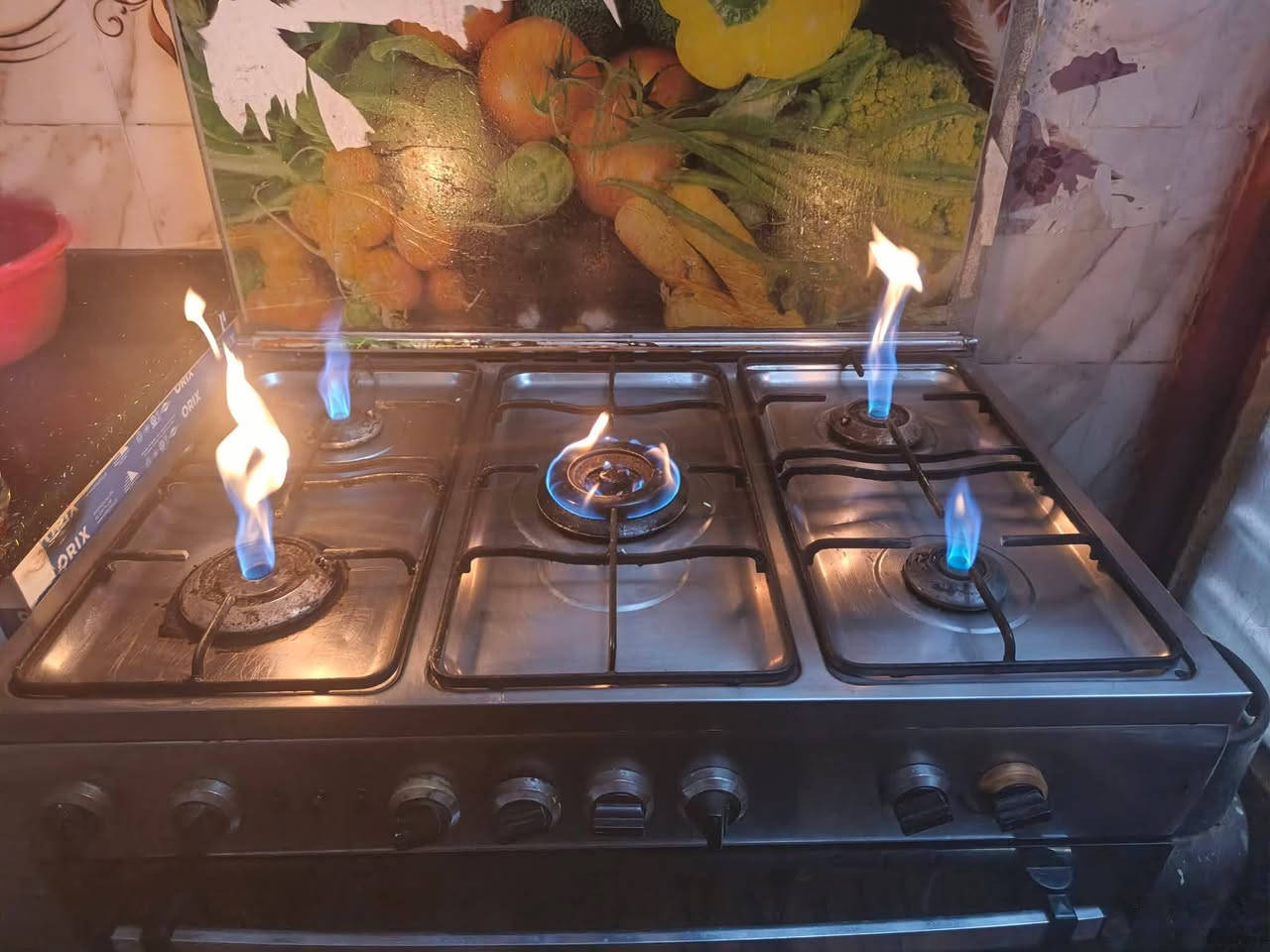 للبيع عوزه عيون السعر ١٠٠ مكاني حي البتول الوالداية رقم ***********
