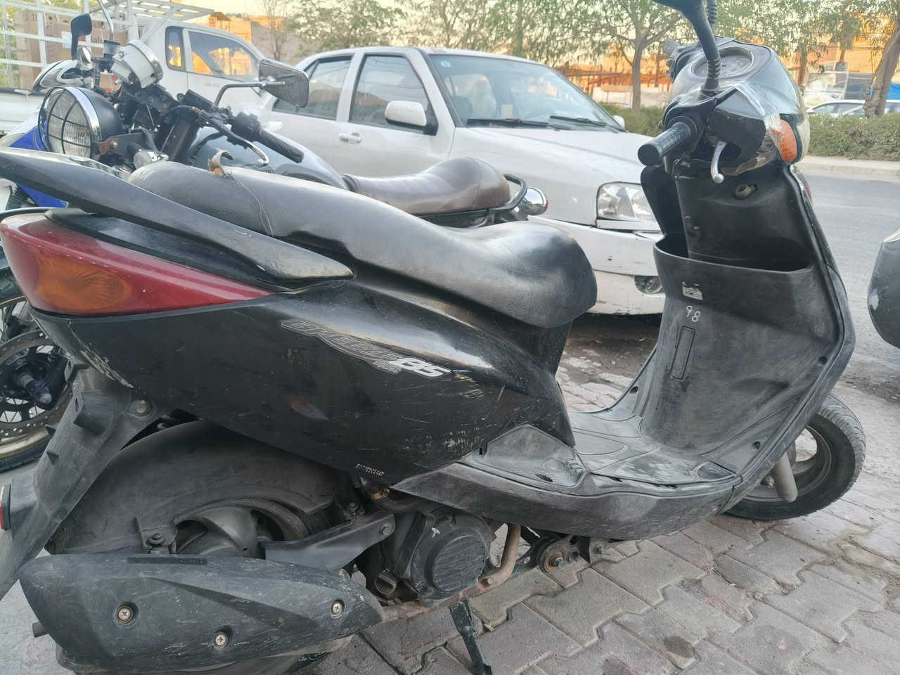 سلام عليكم دراجه بريز  للبيع عوزه ترتيب سلف هندر تشتغل للبيع بيه دخانه من تشغل وتكطع اني مكلف بلنشر ومارد هذا رقم صاحبه***********
يريده ب475
سلام عليكم دراجه بريز  للبيع عوزه ترتيب سلف هندر تشتغل للبيع بيه دخانه من تشغل وتكطع اني مكلف بلنشر ومارد هذا رقم صاحبه***********
