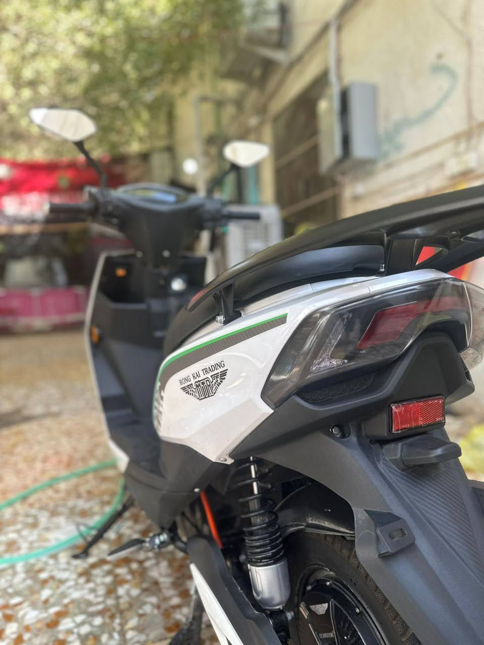 سلام عليكم دراجه سكنس شحن من م!ؤيد طياره دراجه جديده كدامكم 
+964 770 403 8810


**إذا كنت صاحب هذا الإعلان وتريد حذفه لأي سبب، رجاءا أرسل رسالة إلى الدعم الفني**