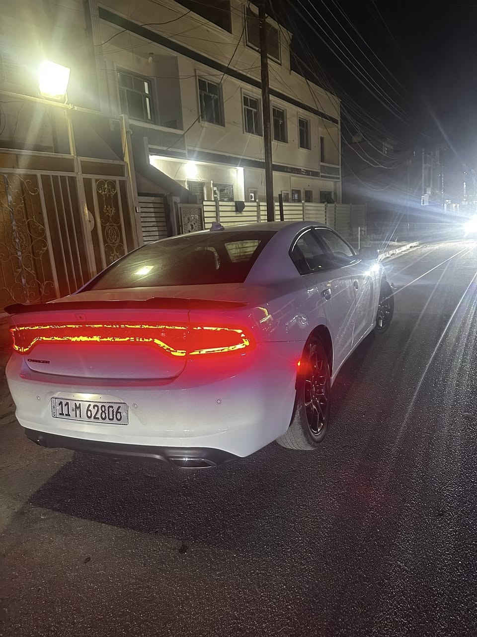 السلام عليكم جارجر للبيع ٢٠١٨ رقم بغداد بأسمي  اسلايت روف تشغيل عن بعد حساسات تبريد تدفئه محرك صدرها تمام سياره حلوه بلاديه مامشتغله خط ابد السياره مال بيت تشغيل عن بعد كهربائيات كلها شغاله سياره جدا جدا نظيفه السياره فور ويل 
ملغي  علما صور الحادث موجوده بالصور للبيع او مراوس سياره كنديه للاتصال بيهه هزه الاتصال ***********
