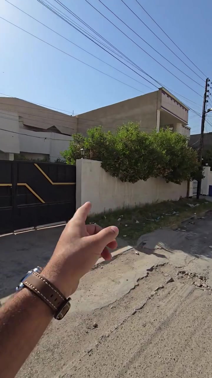 انسب ٣٠٠م في السيدية بيات بحالة جيدة 
مساحة ٣٠٠م واجهة ١٢م 
يباع كامل او جزئين 
#العقاري_عبدالقادر_الجبوري 
📞 ***********
📞 ***********

📍 بغداد – السيدية

متعاون مع:
شركة الصروح للاستثمار والتطوير العقاري
وشركة الكريم

بيع • شراء • استثمار عقاري
ثقتك بالعقار تبدأ معنا
