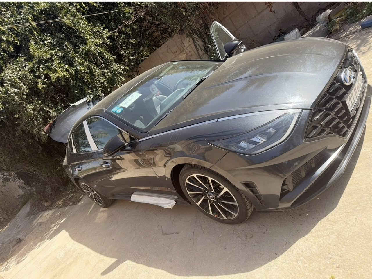 سوناتا
Pالسعر ١٣٨ مناسب جداً ومجال بسيط جدآ 
حادثها امريكا ٣ قطع

‏‎ - ‎بصمة - ‏ 

‏‎نضام سستم سماعات BOSS 12 سماعة 

‏‎شاشة وتحكم بجميع اعدادات السياره

‏‎‏‎تشغيل عن بعد 

‏‎هاند بريك كهربائي - ‏‎نظام السياقة الاليه

‏‎كير شفتات بالستيرن‎

‏‎رادار جانبي نظام النقطة العمياء  

‏‎‏‎عداد الاكتروني شاشة ديجيتال 

‏‎‏‎كاميرا خلفية دوارة مع الستيرن 

‏‎‏‎نظام مانع انزلاق ABS - ‏‎تدفئة كشنات ‎

‏‎كير لمس ( 8 سرعات ) 

‏‎‏‎لايت امامي زنون +  بكلايت ليد ‎- ‏‎‏‎تبريد لمس 

‏‎مقعد السائق كهرباء‎

‏‎كشنات جلد + كنتارة 

‏‎تبريد قطعتين + امامي وخلفي ‎- ‏‎تحديد كروز سرعة 

‏‎توقف ذاتي  مانع تصادم auto stop

‏‎رادار خلفي + ‏‎رادار ة

‏‎نظام الامن عند نزول من السيارة تنبهك في حالة وجود سيارة قادمة من جهة اليمين او اليسار   ‎

‏‎نظام تحديد المسار  

‏‎اوتو هولد مساعد الازدحام ونزول المنحدرات 

‏‎‏‎اربع انظمه قياده

‏‎شحن لاسلكي + منفذ شحن usp خلفي

‏‎صندوق ذكي يفتح عند الاقتراب 

‏‎ويل كب حجم 18
رقم سياره بغداد بسمي هزه جديد مداور ثاني يوم 
رقم الهاتف ***********
