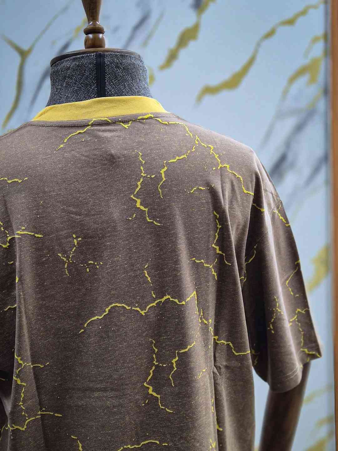 🔸 سوت هاڤ ✨🇹🇷

🔸 السعر : 23 الـف فقط 🔥✅

🔸 قياسات :  M - 3XL

🔸 يتوفر خدمة توصيل لجميع المحافضات بـ 5 الـف + داخل بابل بـ 3 🚕 

🔸 الموقع : بابل ، المحاويل ، السوق التجاري ، قرب فرع الخياطين ، مجاور احمد ابو الكرزات ومصور البدر 📌

🔸 للاستفسار عن باقي الموديلات مراسلة الصفحه ..

***********
@melano_fashion

⭕  تابع الصفحة ليصلك كلشي جديد وبأنسب الاسعار 

#ازياء_ميلانو ⚜️

#قميص #تشيرتات_رياضيه #ازياء_ميلانو #ازياء  ملابس بديات تراكات بنطرون فانيله جواريب بوي بوي_فريند هاي_ويست قمصلة
