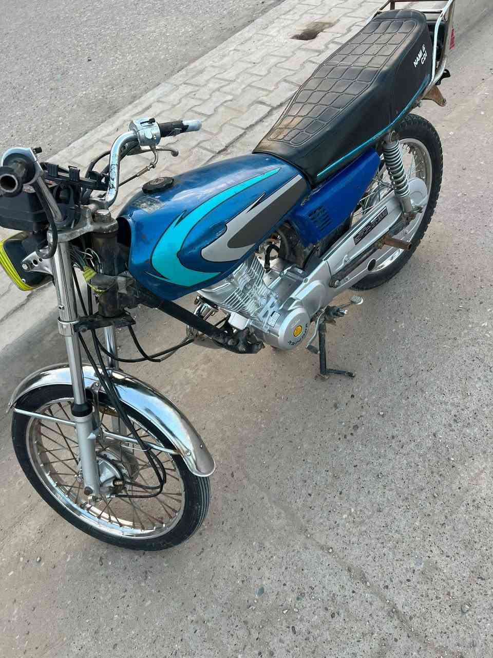 دراجه اوراق 7 وكيله بشارع بغداد يم سيد خلدون مكينه رابيدو
مامفتوحة  بس تفيلس سعره850 وبيه مجال قليل
*********** عمارة, ميسان
