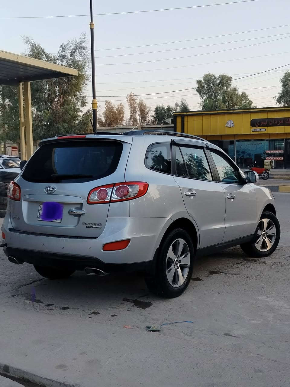 الموصفات فول مواصفات 

2بصمه تشغيل

فتحه بل سقف 

اشاير بالمري

مري شفط

ويل فراشه كروم

كامرا+حساسات

تبريد ٣قطع 

تحكم ستيرن

7راكب

6 سلندر

تخم تايرات جدد

رقم بغداد 

التواصل(***********). (***********)
