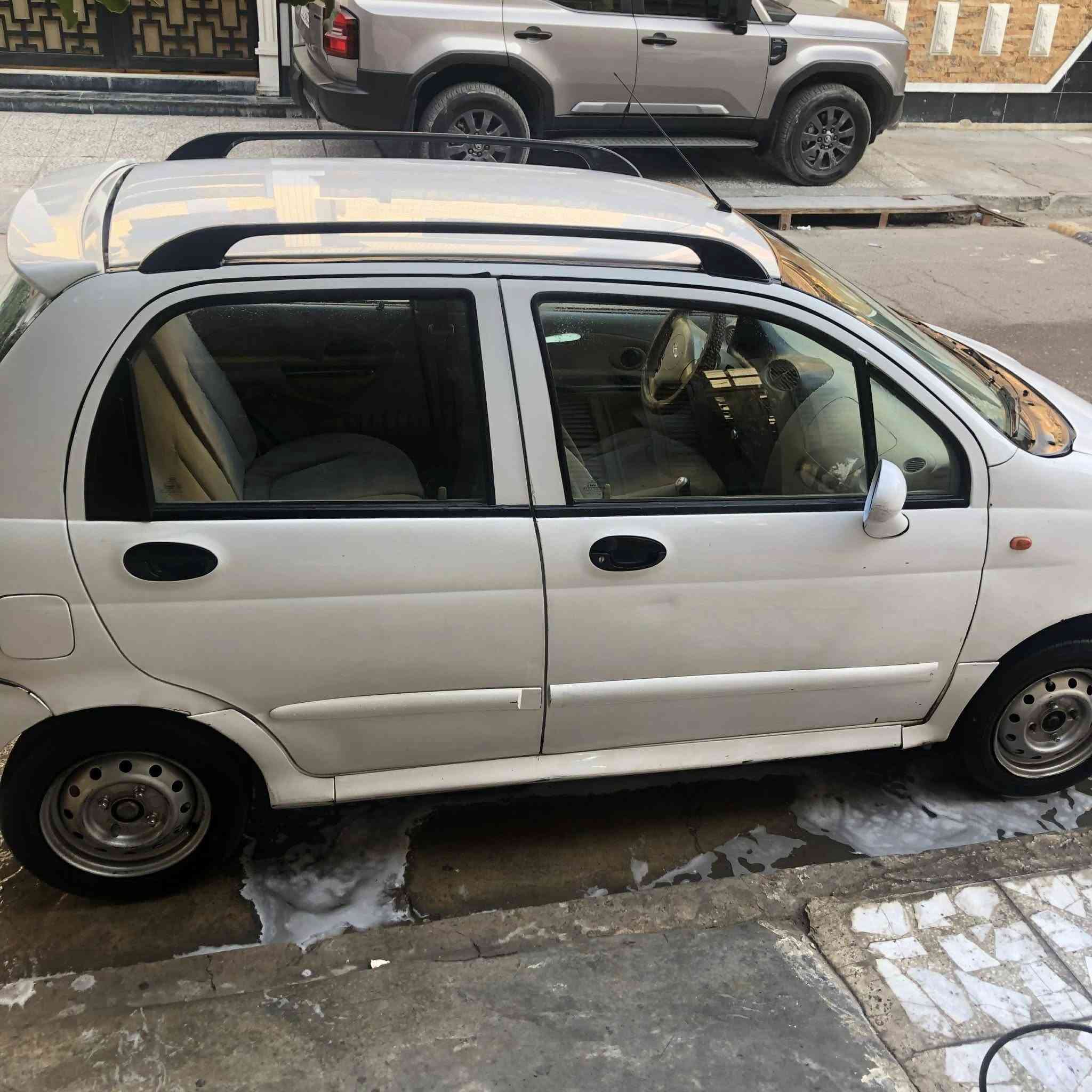 السلام عليكم
كيوكيو للبيع موديل 2013 
كير ومحرك مكفولات
السعر 33 وبي مجال بسيط
 ***********
