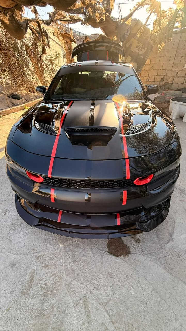 للبيع جاجر موديل 2016السياره ماشيه 100 ما مشتغله على خط السياره حادثه فقط جامرلوغ ايمن رقمه بغداد السعر ١٧٥ الاتصال ع الرقم ***********
