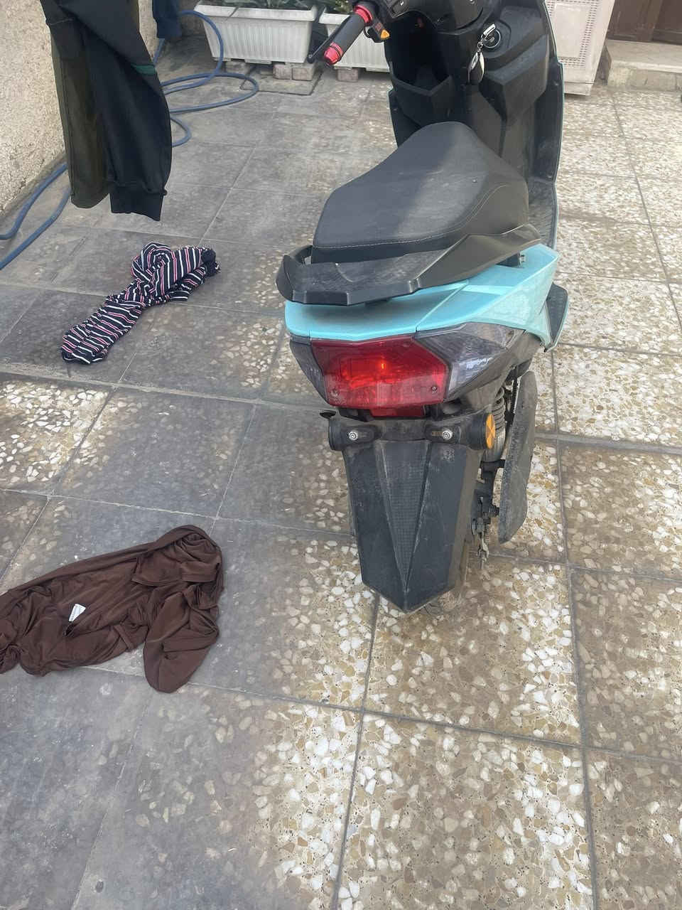 سكنس شحن ٢٠٢٥ ٦ بطاريات دبل ملفها ضد المي تمشيك ٥٠ كيلو بالشحنه الوحده السعر ٦٠٠ وبيها مجال للتواصل عله هذ القس والواتس ***********
