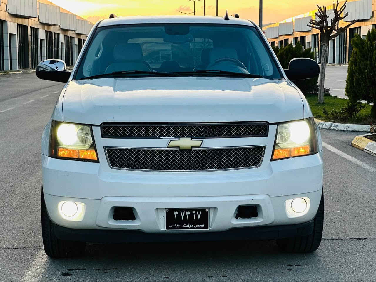 تاهۆ ساغ ساغ دوبەی 
قەپات مواسەفاتی LTZ ی ٢٠٠٩ 
سڵاید دەبڵ ئەکسل جلد و هیتەر 
سێ پارچەی ئەوروپای بۆیاغە 
گێر و مەکینە و کارەبایی تەقەو رەقەی بە شەرت 
موس و بڕاو و ماڵی مەدەنی دەعم و لێدراوی بە شەرت 
کوشن VIP  
سعری کۆتایی ٧٥ گەڵا 

*********** 
*********** Singapore
