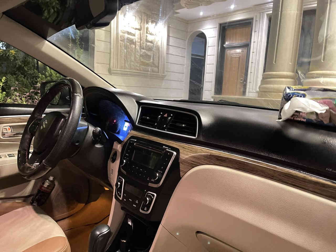 السلام عليكم.
السيارة : سازوكي سياز 
الموديل : 2023 
سيارة نظيفة ومرتبة ومعتني بيها 
مثل ما موضح امامكم  
للبيع 💸💸
بغداد 
***********
