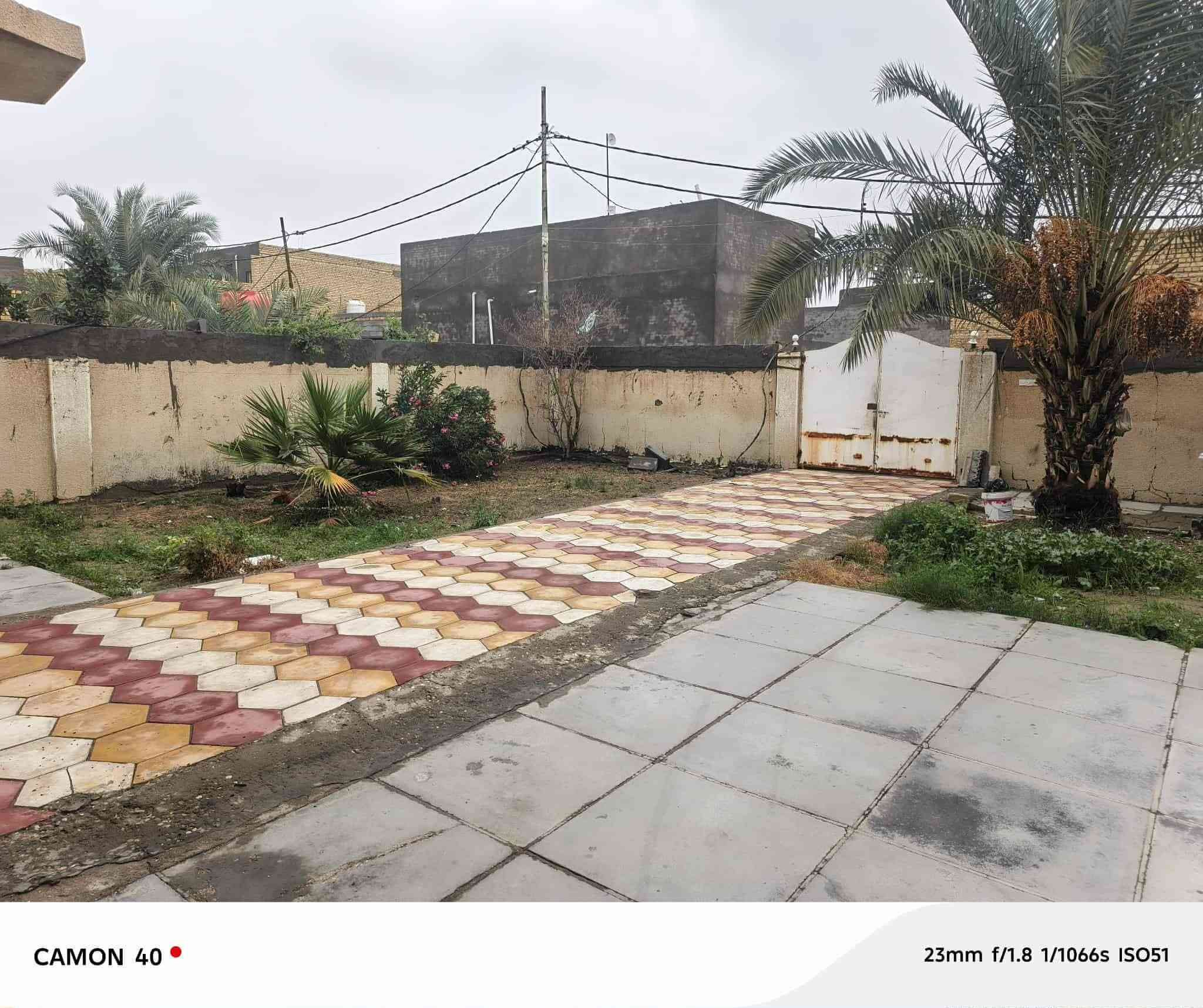 اعلان 
 بيت للبيع بأم الهوش
 قريب من محطة الكهرباء النزله الأولى تبليط نقل أسهم مداور باسم المشتري المساحة 500م مساحة البناء 280يتكون من ثلاث غرف نوم 5 في 5 واستقبال 9 في 4 السطح كونكريت مسلح والارضيه مرمر حديقتين وكراج واسع 
بسعر  125قابل للتفاوض
تفاصيل اكثر مراجعه مكتب الساعي للعقار 
او الاتصال بالارقام التاليه 
***********
***********
عنوان المكتب سايدين حي الشرطه مقابيل اسواق ريتاج 🧿
