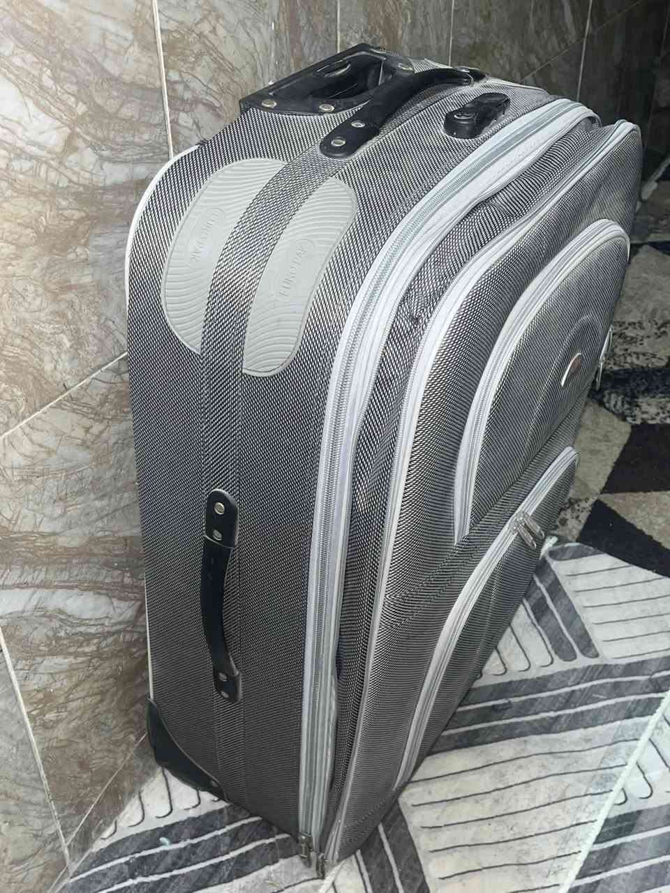 جنطه نضيفه مابيه اي أضرار حجم وسط اكبر من لتصوير ب20وبيه مجال بسيط بيع مستعجل


**إذا كنت صاحب هذا الإعلان وتريد حذفه لأي سبب، رجاءا أرسل رسالة إلى الدعم الفني**