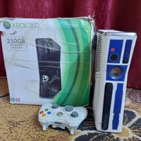 Xbox 360 مهكر • هارد ٢٥٠GB • ٨٦ لعبة