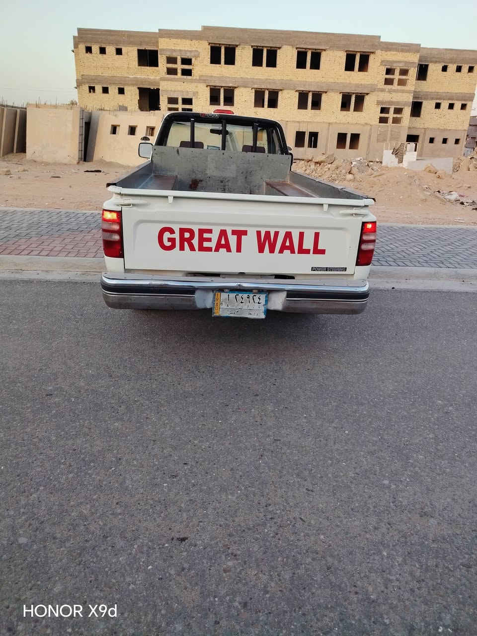 الالوان كربلاء رقم الهاتف *********** السعر 53 وبيها مجال بسيط سياره جديده
