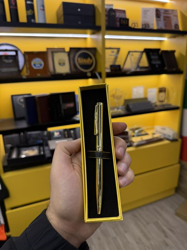 قلم ختم فلاش  بجودة عالية و مع باكيت
للبيع جملة فقط 
 ￼￼ موجود ￼ ￼ جميع الوان
*بسعر مناسب 
 What’s up  للتواصل /***********
