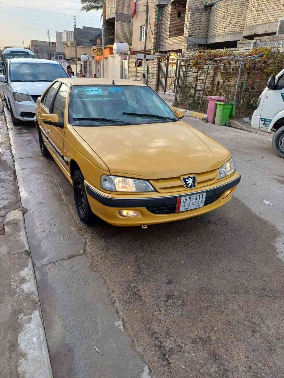 السلام عليكم 👋
بيجو بارص 2013 عفالة عامة 
لاضربة ولا صبغ ولا خياس 
السيارة جديدة ممتعوبة كلشي بيهة بلادي  على وضع الشركة 
مكينة وكير خير من الله تخم تاير جديد 
صدر خلفي امامي جديد 
تبريد تدفئة كلة جديد 
السيارة مابيهة نفص 
مصفرة هيئة وغرامات 
عارضهة 46 وبيها مجال قليل 
ممتواجد عل نت اتصل وبيك خير ودلل ***********
