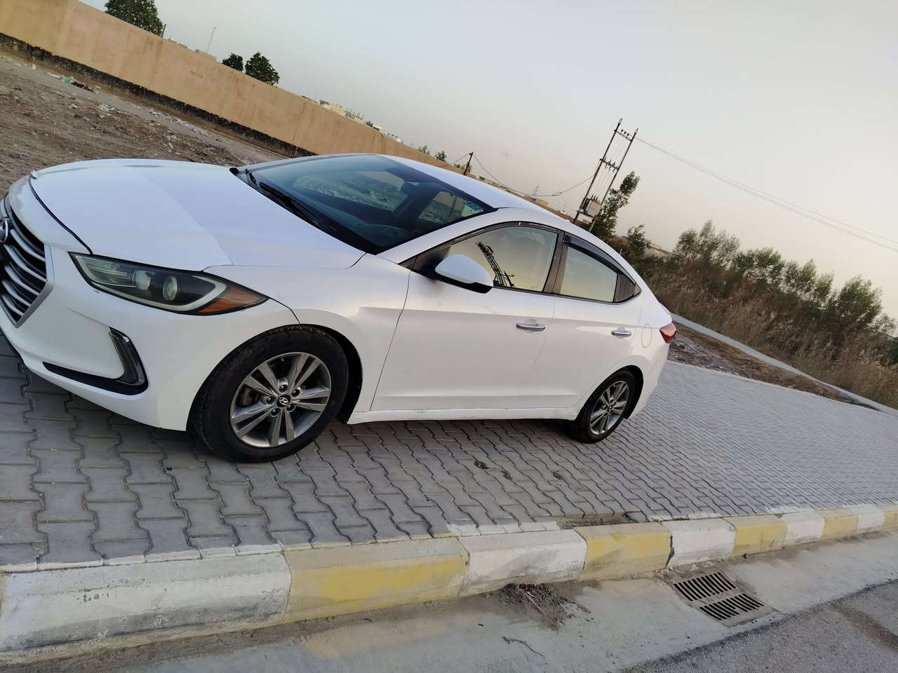 سلام عليكم الالنترة موديل 2017 نص فول وارد امريكي حادثه فقط ربع الدوسه فقط اهنا بلعراق صار بيه تكشير وانصبغة الصفحه مال السايق فقط رش الباقي مكفول كير مكينه كفاله رقم بغداد تحويل ثاني يوم باقي. التفاصيل ***********
