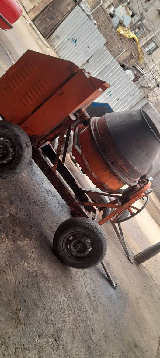 سلام عليكم خباطة لبناني جاهزة للعمل جدن نظيفه هاتف ***********مكان بغداد
