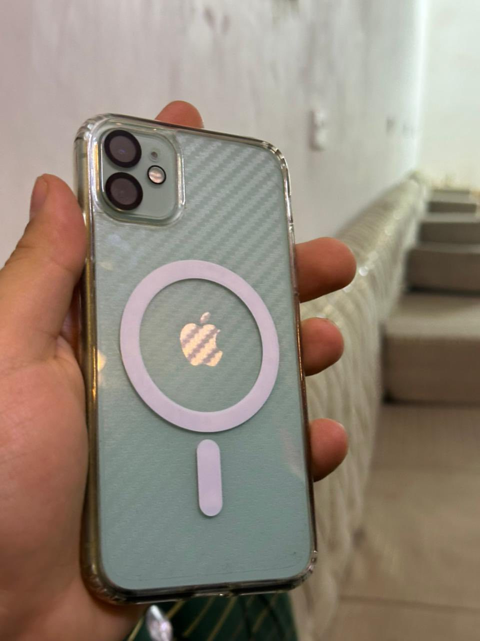 السلام عليكم أيفون ١١ مكفول من كلشي بس بي فطر صغير بالضهر كلش وجهاز تخطي واكف بي الخط برغي مامفتوح بي بطاريه 84 مكاني بغداد الراشديه سعره 150ذاكره 128 جهاز وتر رقم ***********
