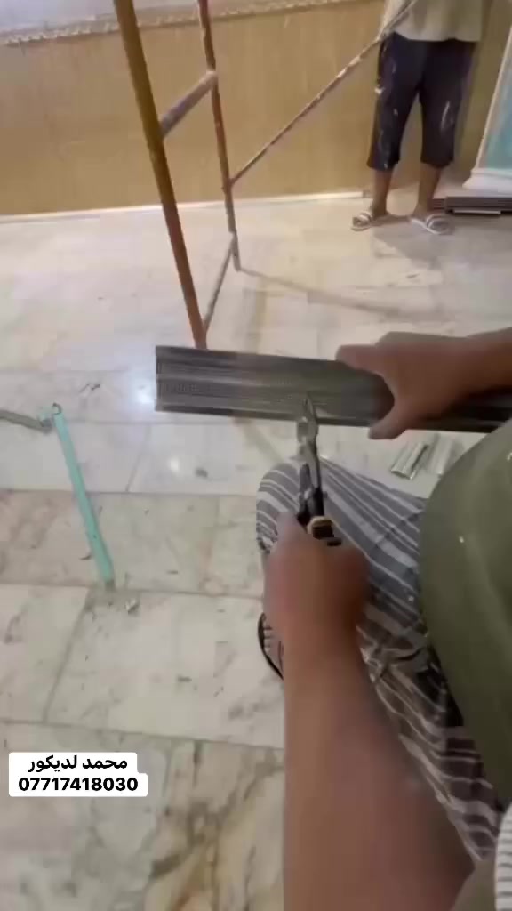 محمد لديكور
هاتف:***********
