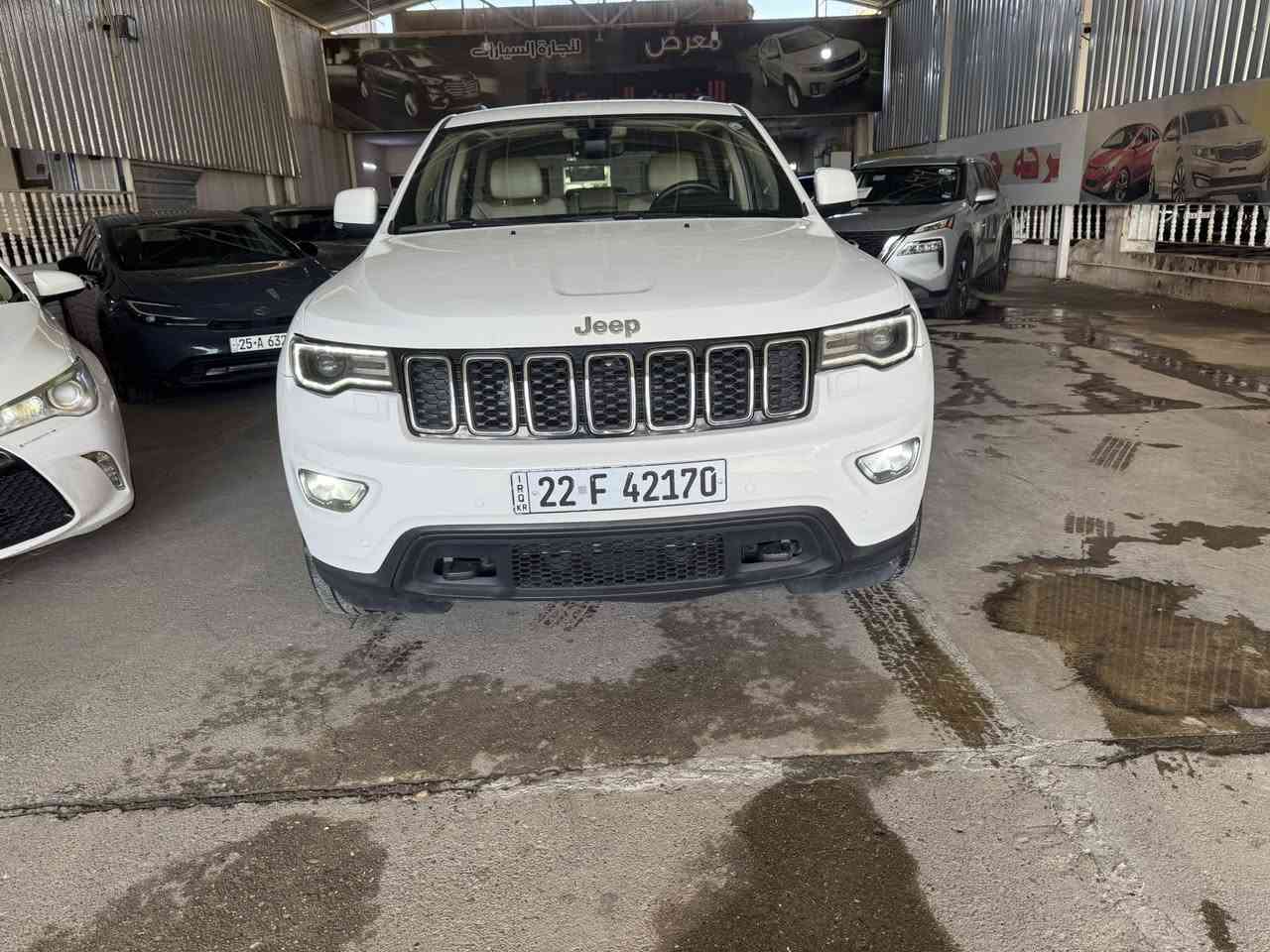 جيب ٢٠١٨ هارلم لاريدو فورويل كير بلستيرن داخل جلد بجم زينون بلاد كير محرك تخم تاير صدر كلها بشرط سنويه رقم جديد 
بيها ملاحضات كلش بصيطه راسلني ادزلك فديو السعر ٢٣٨
***********
