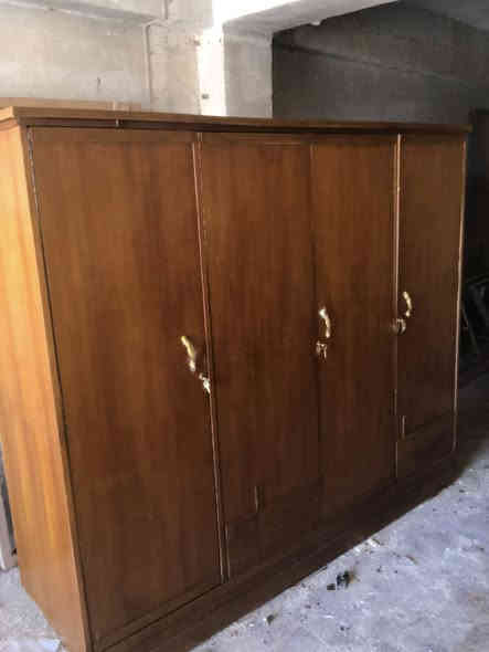 سلام عليكم
كنتور صاج مستخدم ٤ طلاكات
سعره ١٤٠
نجاره الفارس 
***********
يوجد توصيل
