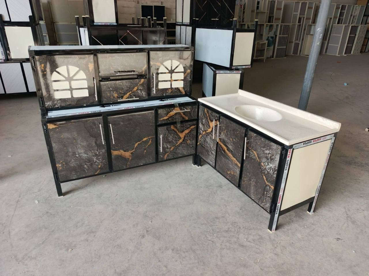 كاونتر مترونص  ارضي.وملحق مترونص  

وسنك متر و 20 سم . 

السعر  220 الف 

توصيل مجاني داخل بغداد 
اطراف 10 
يوجد توصيل للمحافظات 

4


**إذا كنت صاحب هذا الإعلان وتريد حذفه لأي سبب، رجاءا أرسل رسالة إلى الدعم الفني**